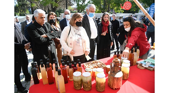 Adana Çiftçi Pazarı açıldı