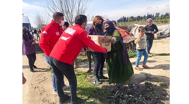 Büyükşehir yaşam mücadelesi veren kadınların yanında