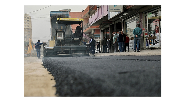 YÜREĞİR'DE BÜYÜK YOL HAMLESİ